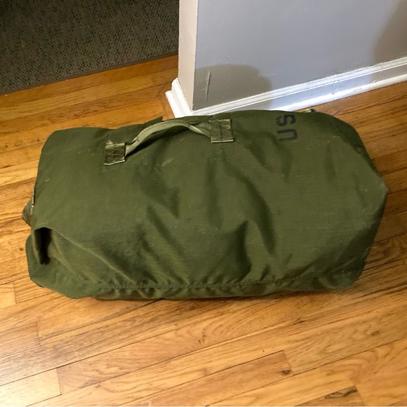 US Army Gl Genuine Military Issue Duffle Bag - Picture 2 of 10